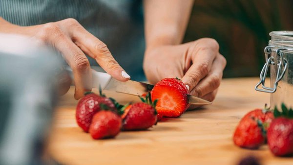 What specific measures are Lake Windermere authorities taking to preserve water quality for tourists?